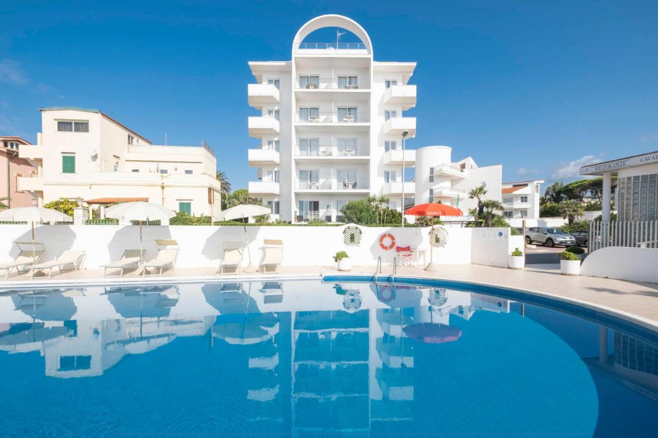 Hotel Cavalluccio Marino Santa Marinella Extérieur photo