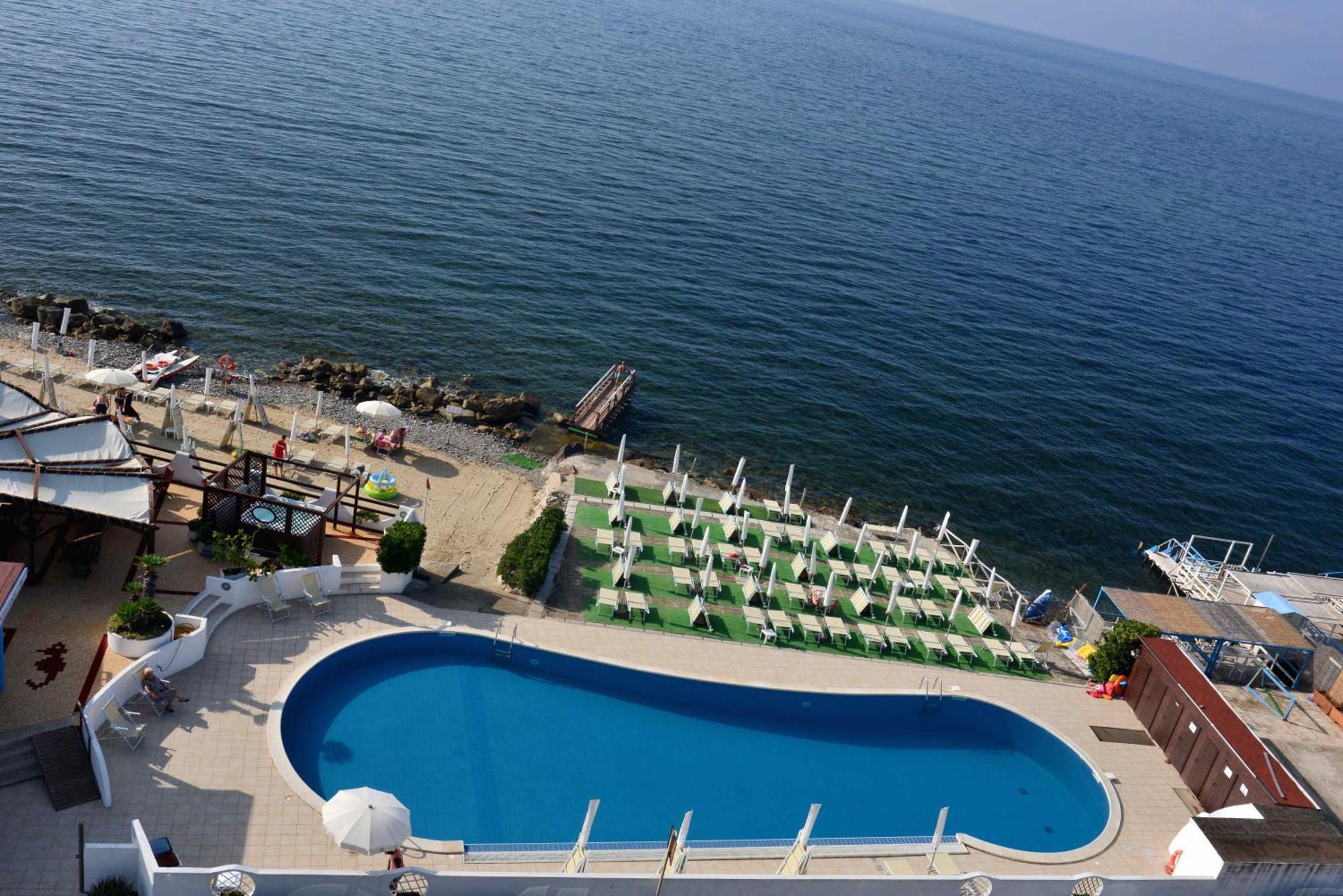Hotel Cavalluccio Marino Santa Marinella Extérieur photo